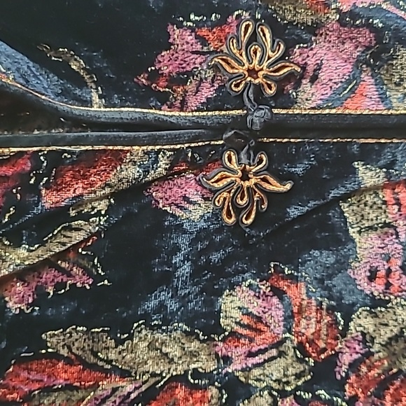 Velvet Jacket - Picture 3 of 7